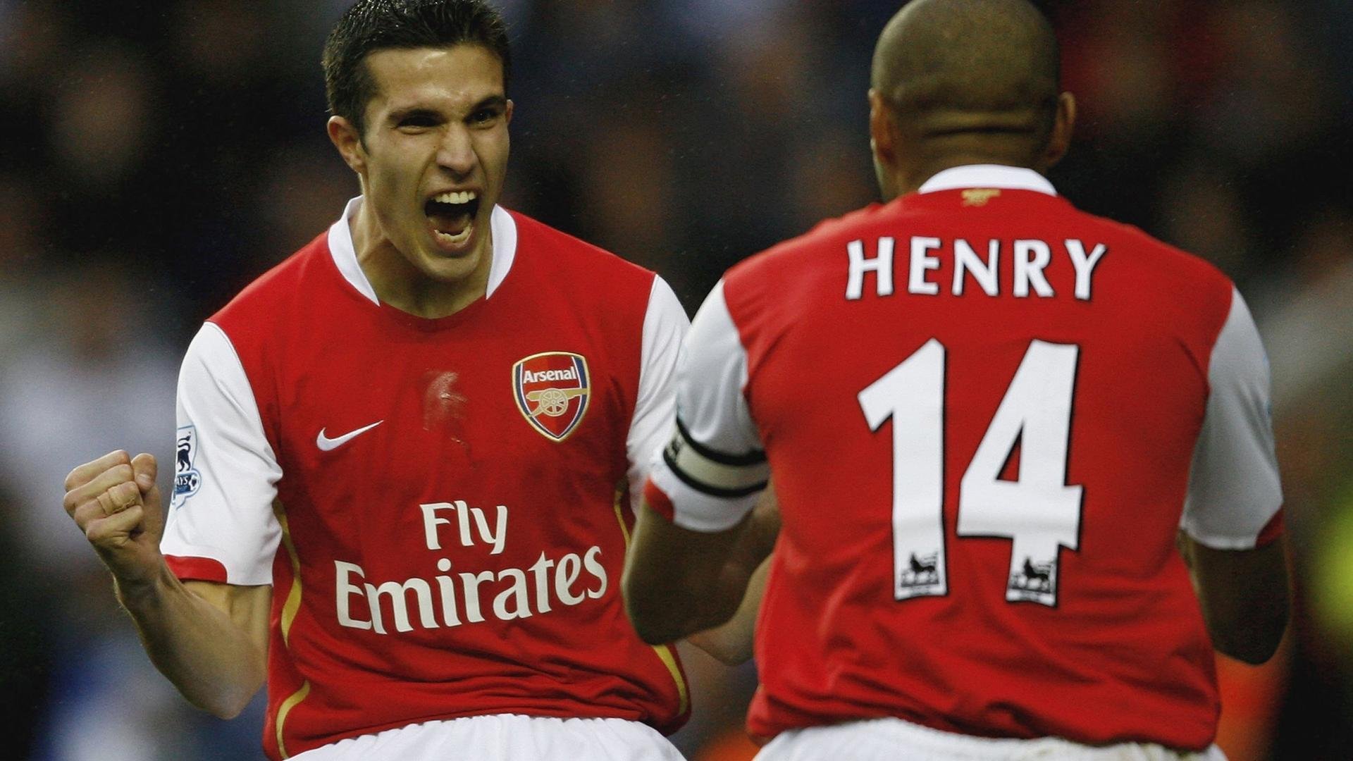 WRC德国赛：多弯道中的速度与策略较量，wtcr2021德国站